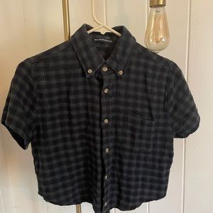 Cropped green cropped button up 💚